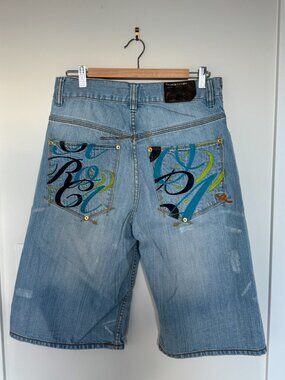 Rocawear Denim Shorts – Size 32 (Y2K Graphic Pocket Design)